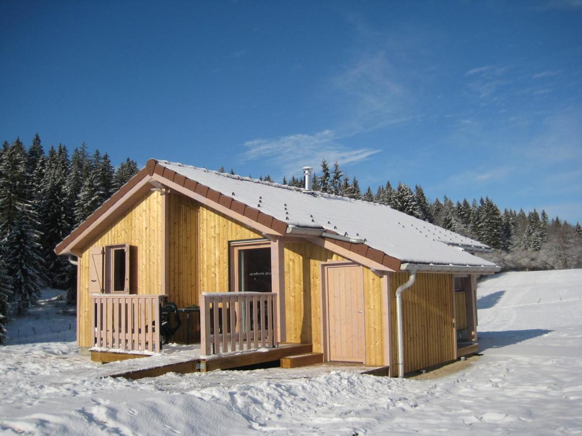 Chalets De Tremontagne 3 Etoiles Nanchez Exterior photo